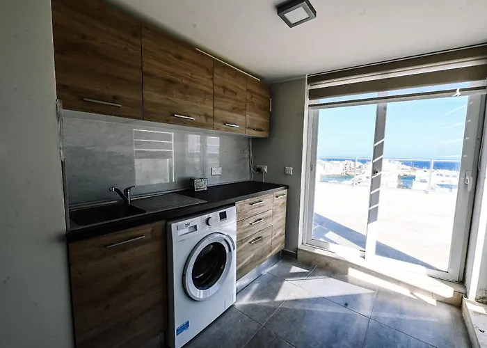 Cerviola Graziosa Court * Marsaskala